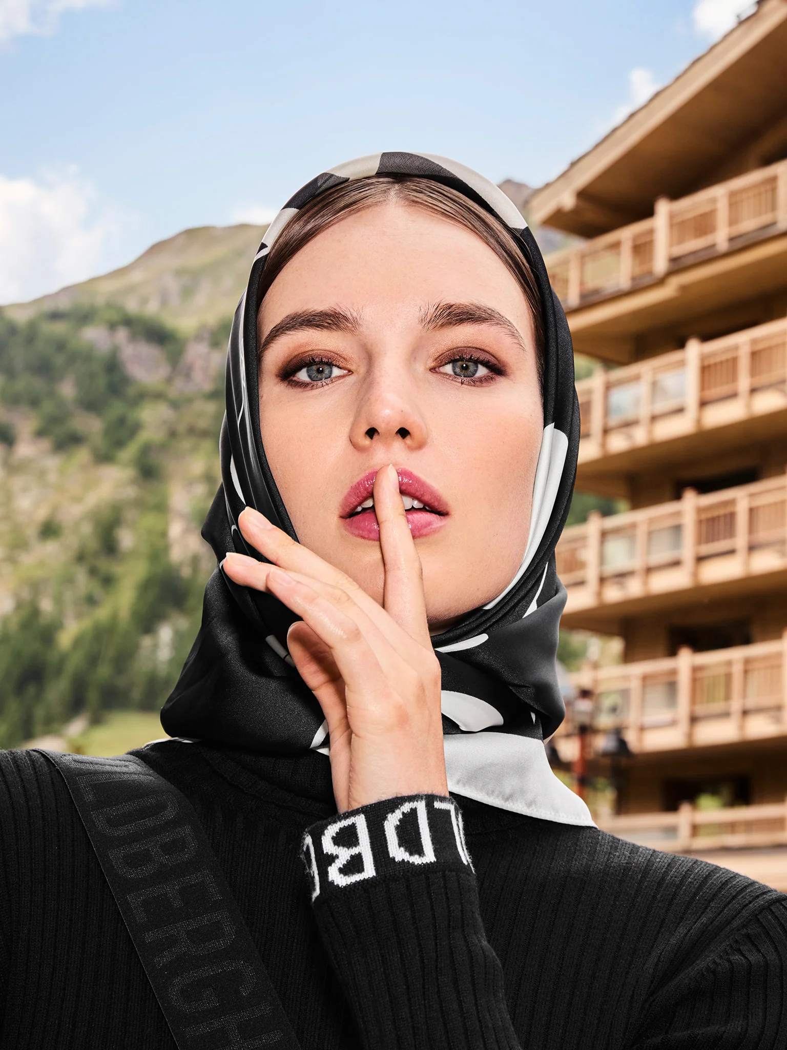 LA COURSE scarf - Image 7