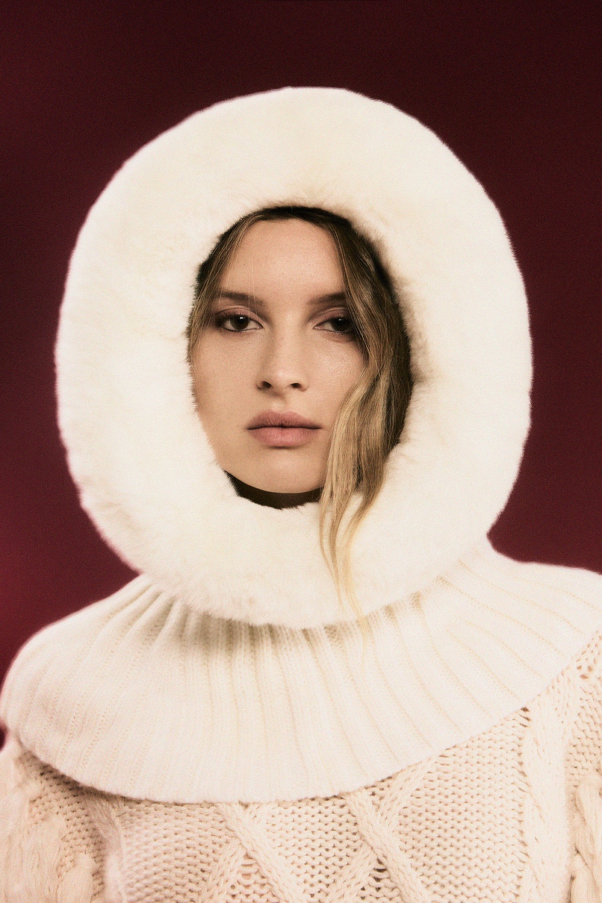 NAOMI hooded scarf FAUX BORDER - Image 5